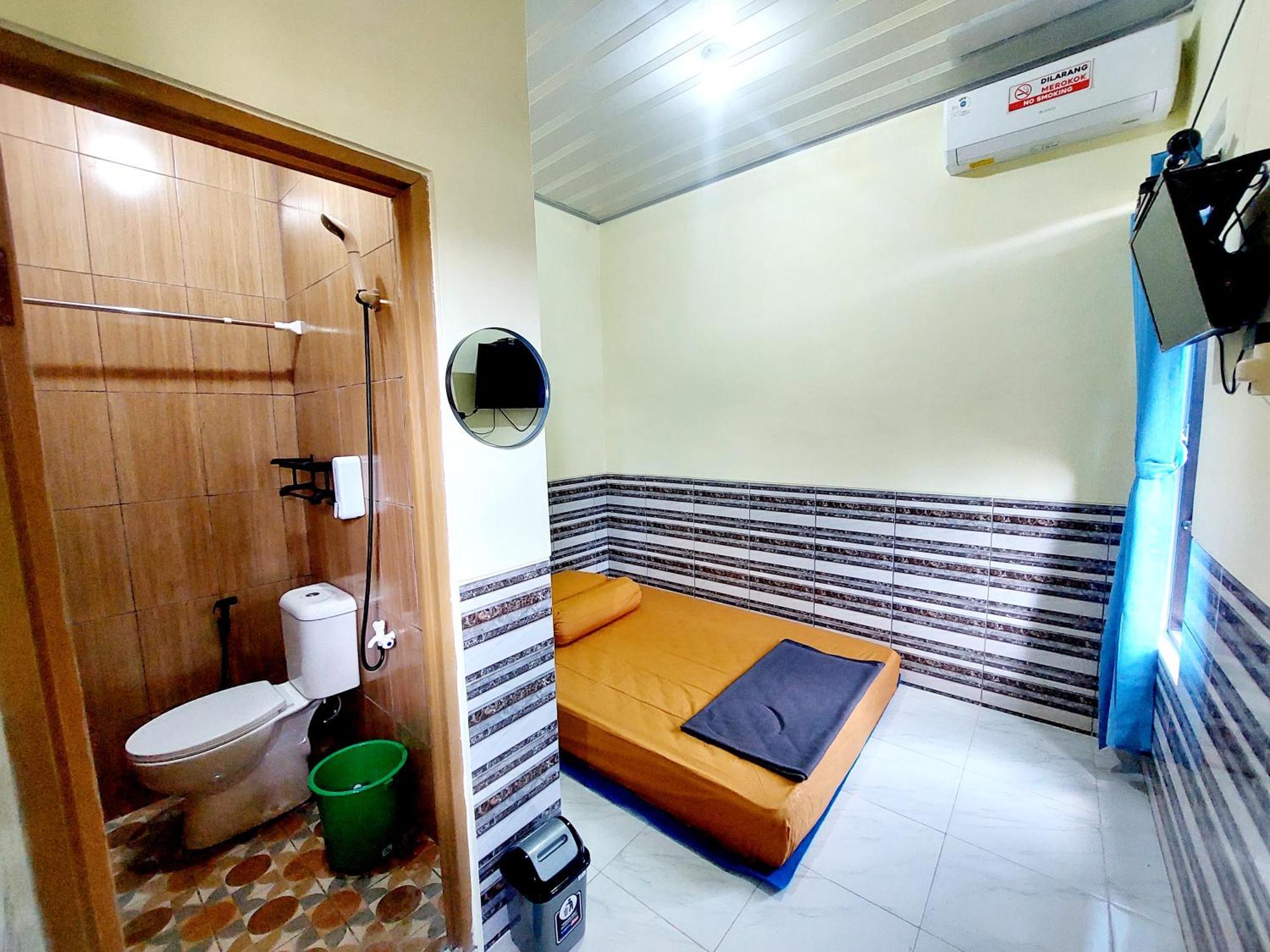 Griya Tugu Jogja Syariah Hotel Yogyakarta Room photo